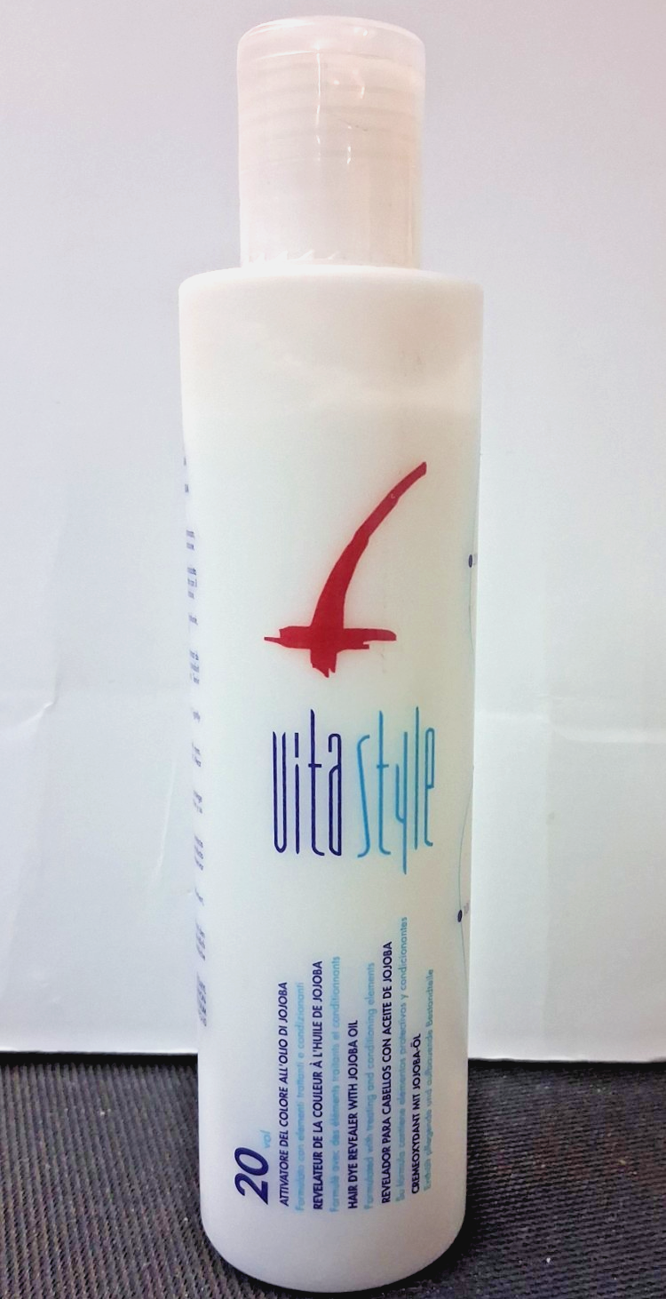 VITA STYLE HAIR DYE REVEALER 8.4 fl. oz.