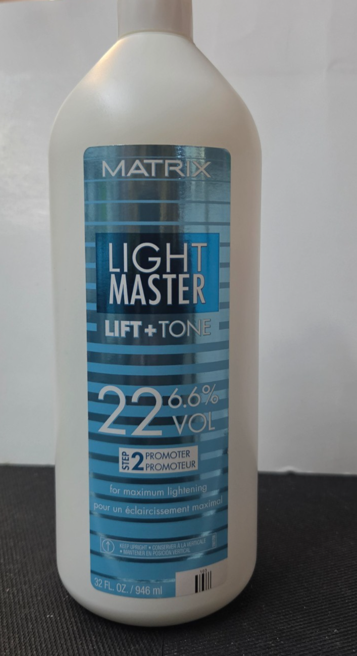 MATRIX LIGHT MASTER LIFT+TONE STEP 2 PROMOTER 32 fl. oz.